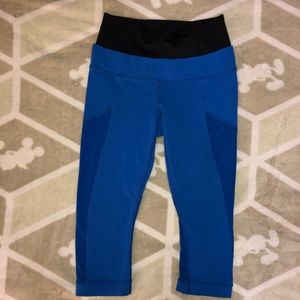 Lululemon Blue Cropped Leggings